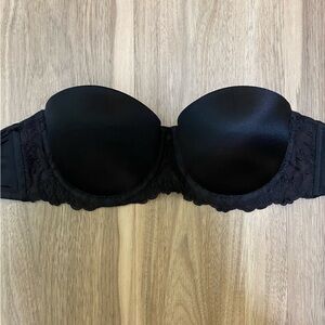 Black Strapless Wonderbra Size: 38B